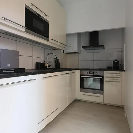 Riverside * 圖盧茲